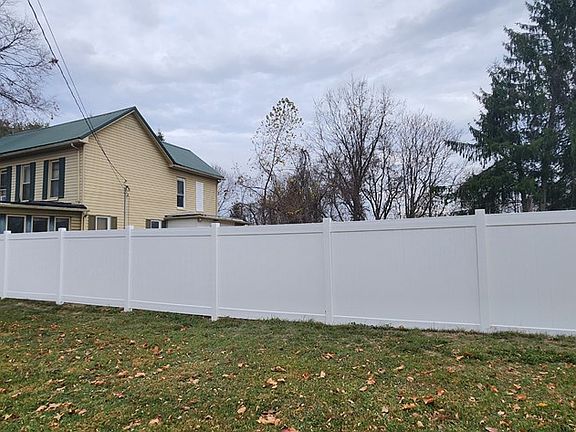 2nd image of 1515 Union Hill