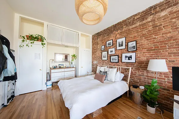 Rented by Corcoran | media 2