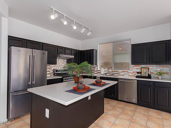 4th image of 3236 E Oraibi Dr