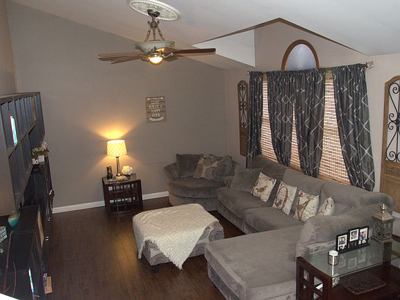 5th image of 38334 N Holdridge Ave