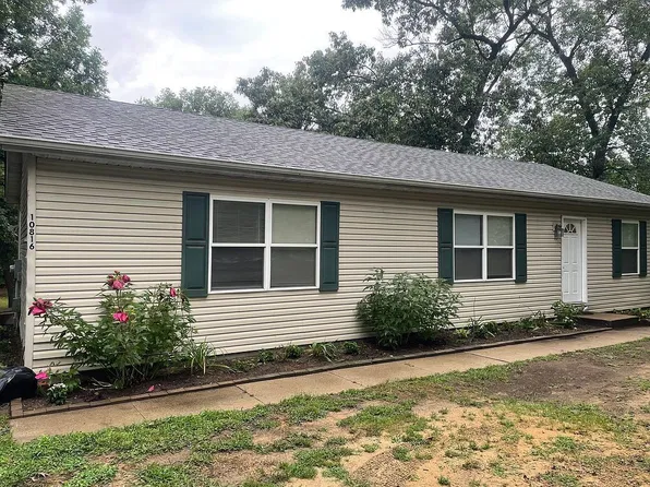 10816 Potomac Dr, Demotte, IN 46310