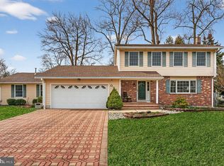 1 John Ct, Hamilton, NJ 08620