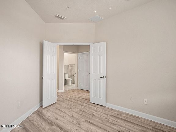 5th image of 210 Paseo Terraza St #207