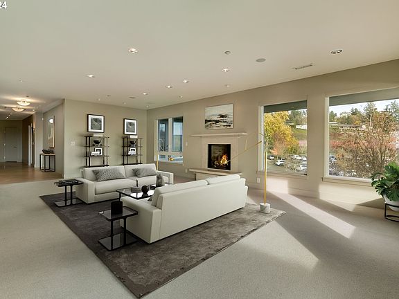 5th image of 5615 SE Scenic Ln Unit 305