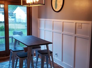 1055 Sherwood Rd, Muskegon, MI 49441