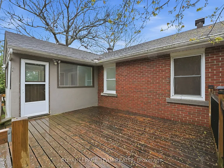 49 Crownhill St — Photo 30