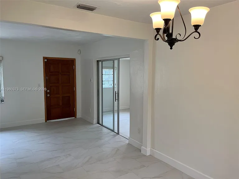 6261 NW 40th St — Photo 12