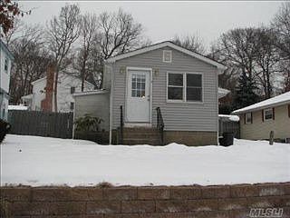1st image of 3 Edgewood Ave
