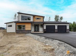 1122 W Berry Cir, Wasilla, AK 99645