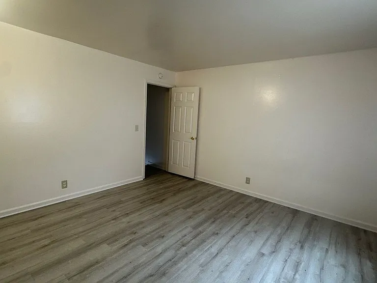 Evergreen Townhomes — Photo 21