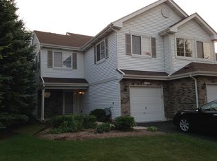 150 Sierra Pass #3, Schaumburg, IL 60194