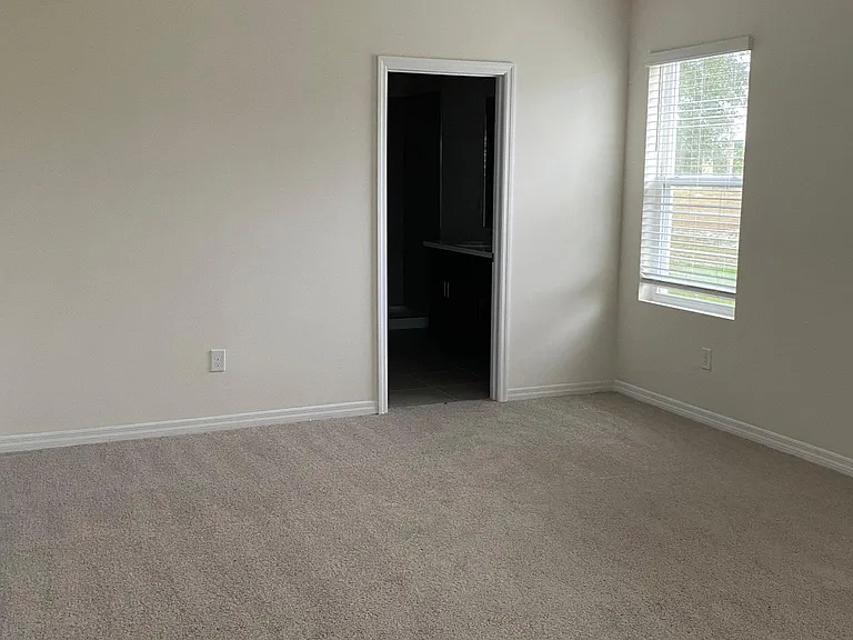 1207 SW Embers Ter — Photo 20