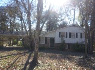 1865 Oxford Dr, Morrow, GA 30260