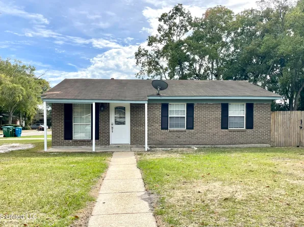 4218 Lambert Ct, Pascagoula, MS 39581