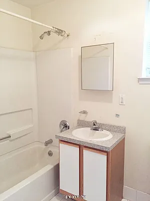 Rented by Town Residential | media 5