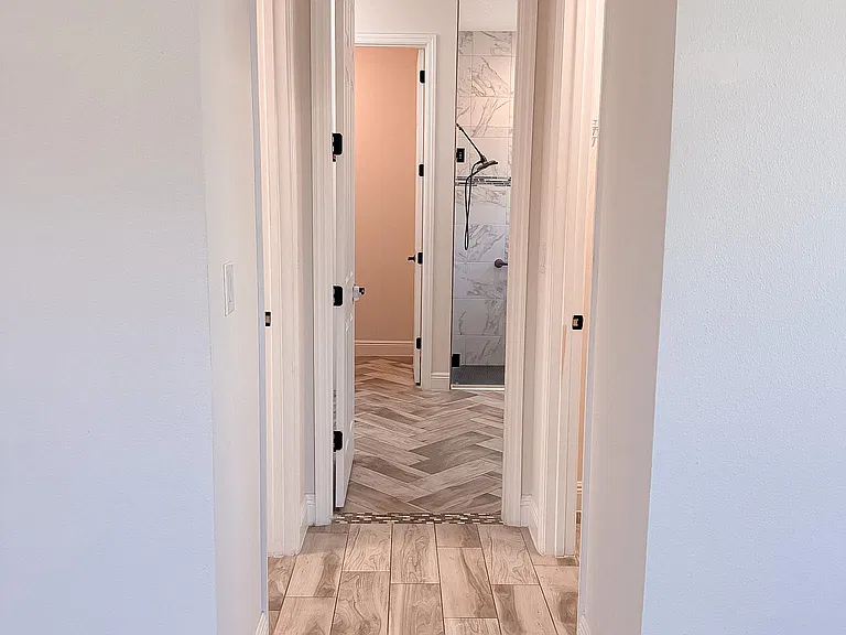 5723 Silver Sun Dr — Photo 28