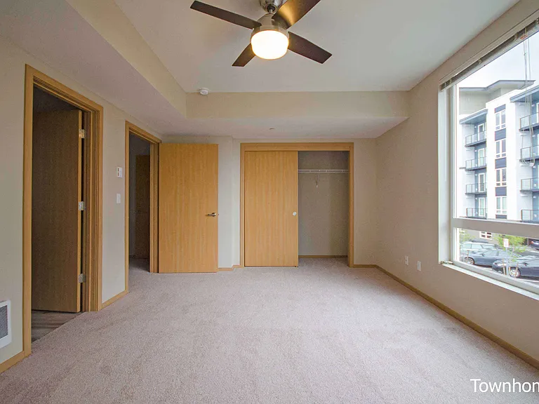Spyglass Hill Apartments — Photo 39