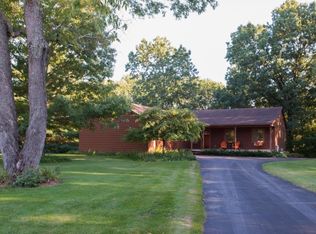 2760 Sandwedge Ln, Pinckney, MI 48169