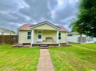 1812 Baynes St, Metropolis, IL 62960