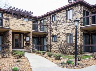 18241 Morris Ave APT 2S, Homewood, IL 60430