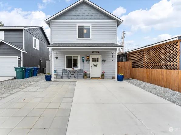 619 E Wapato Avenue, Chelan, WA 98816