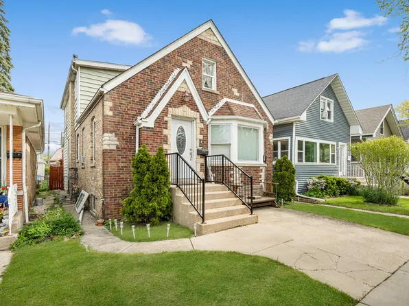 4918 W Winnemac Ave, Chicago, IL 60630