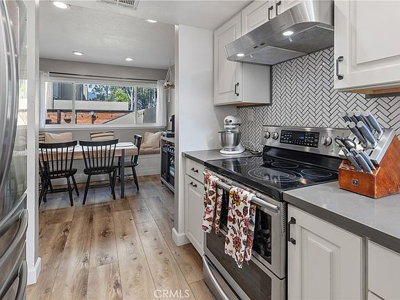 5th image of 3621 Towne Park Cir