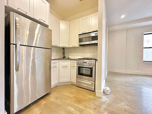 Rented by Doorway NYC, LLC | media 4