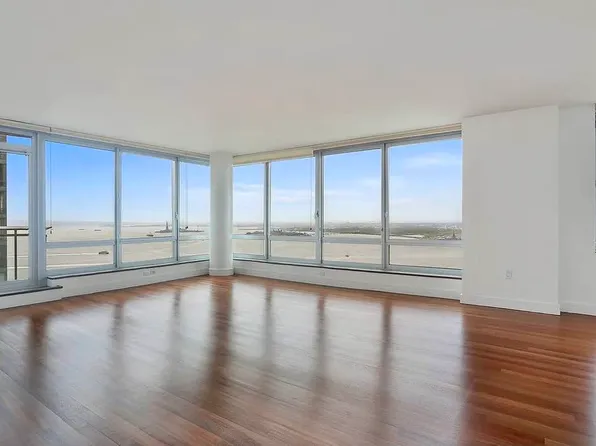 30 West Street 20F image 1 of 6