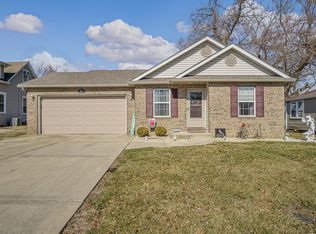 216 W Zupan St, Maryville, IL