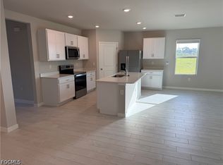 5293 Mulsanne Way, Fort Myers, FL 33905