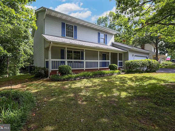 3rd image of 146 Bell Haven Cir
