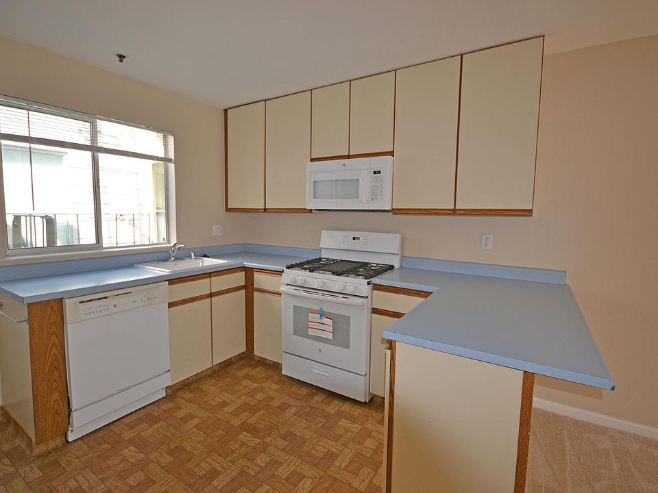 1st image of 1916 Page St APT 3