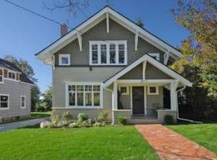 8017 Meridian Ave N, Seattle, WA 98103