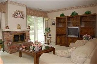 2nd image of 2S435 Emerald Green Dr Unit A