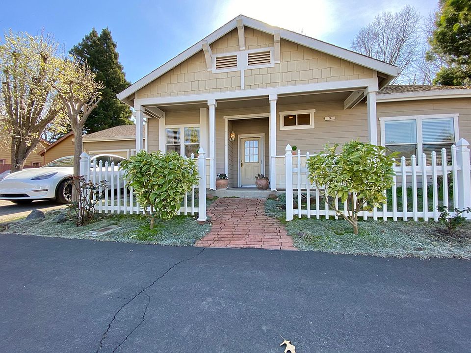 1st image of 3 Forrester Ln