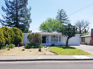 998 San Clemente Dr, Santa Rosa, CA 95404