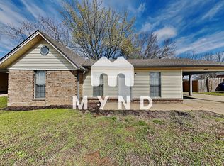 3400 Carroll Dr, Horn Lake, MS 38637