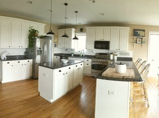 10605 Happy Trl, Woodstock, IL 60098