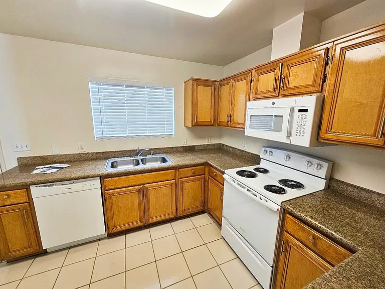 Pacheco Townhomes — Photo 18