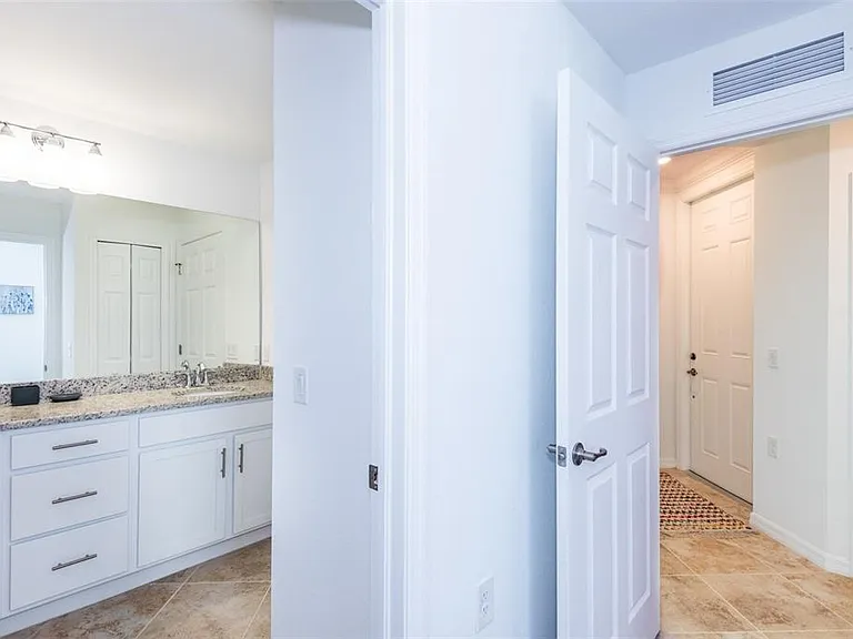 14051 Heritage Landing Blvd #511 — Photo 43