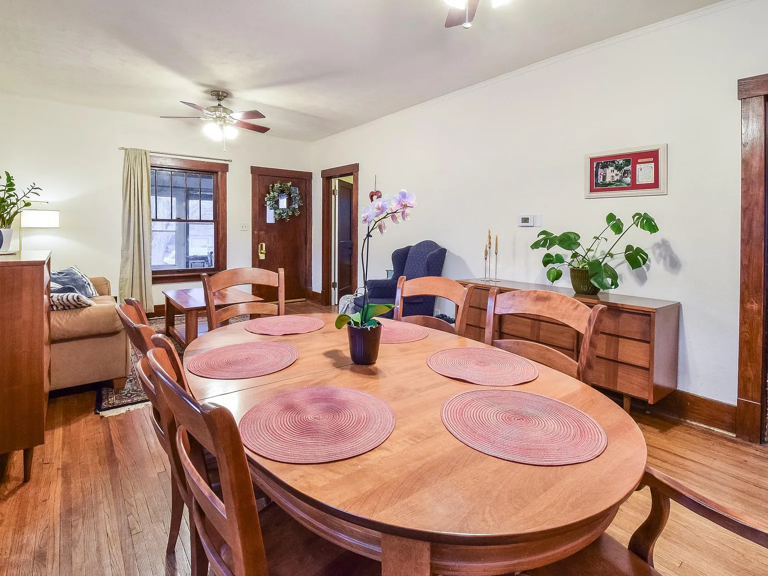 2 bed, 1087 sqft, $1,540 — Photo 4