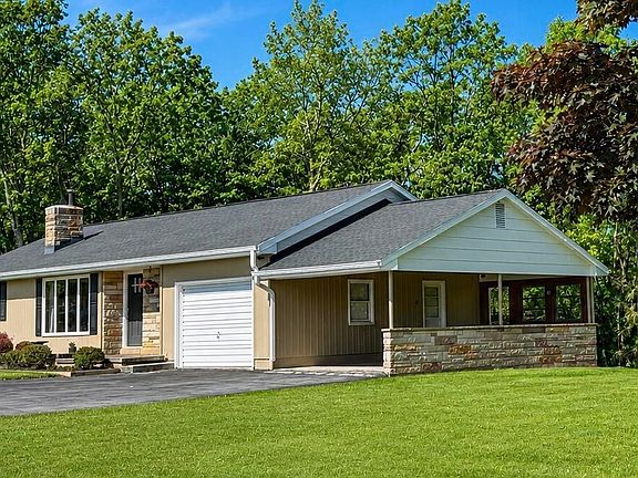 2nd image of 473 Calhoun Rd