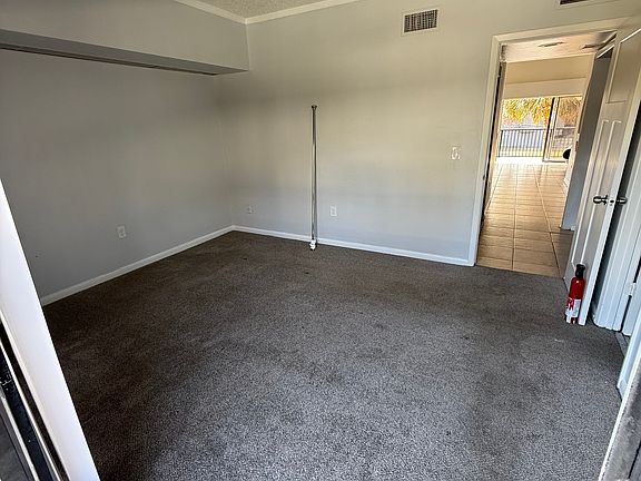 4th image of 609 Belltower Ave APT C