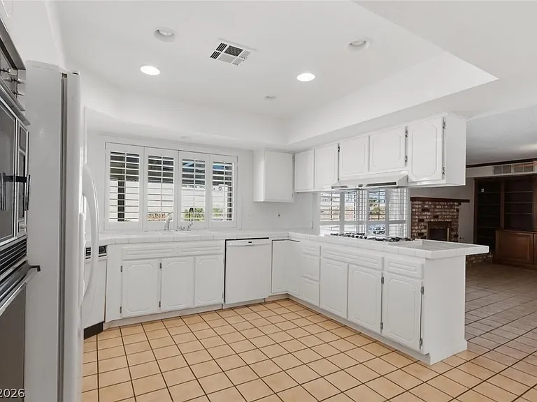 3321 Basque St — Photo 22