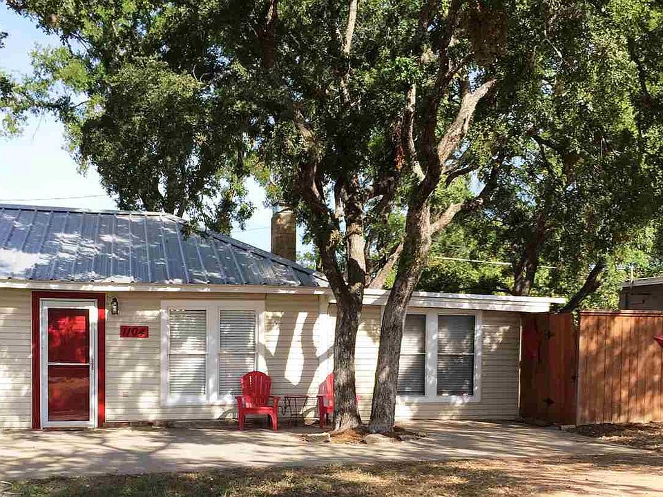 1st image of 1104 Avenue F