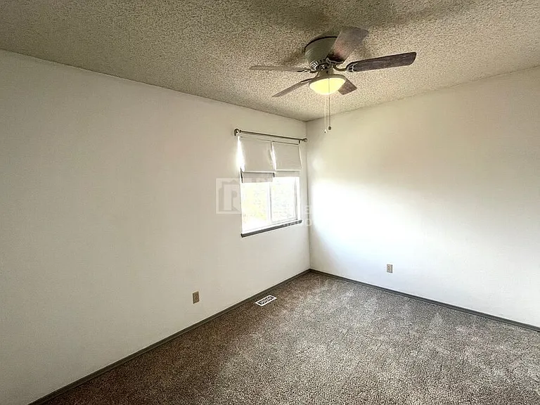 8120 Postrock Dr — Photo 11