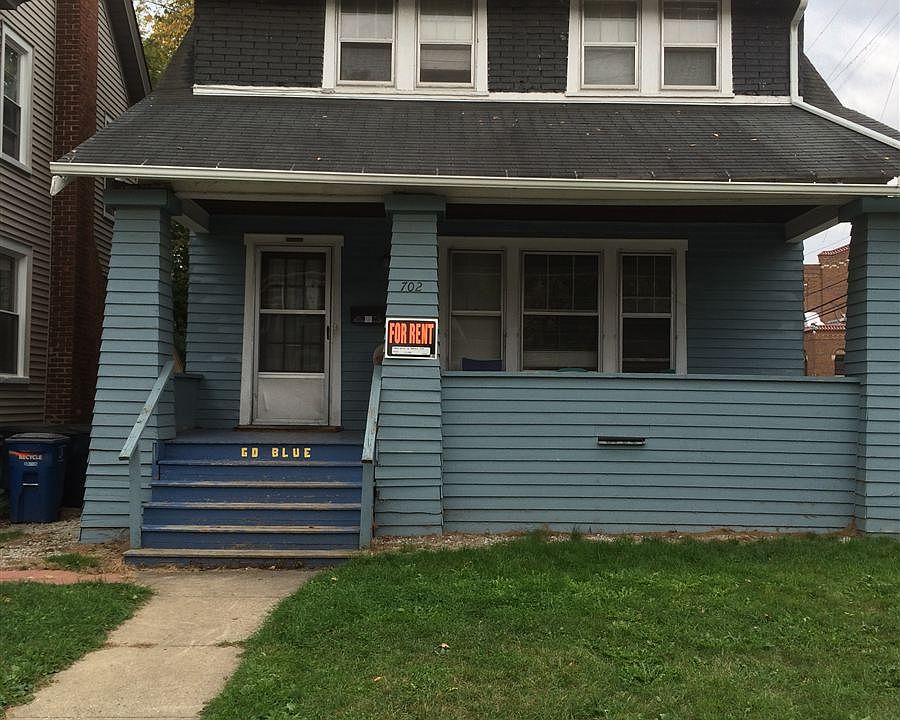 702 Arch '15