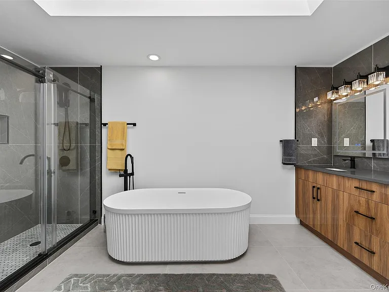 60 Wimbledon Dr #60 — Photo 24