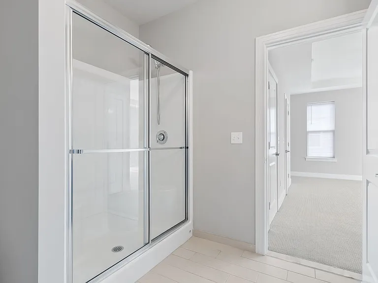 Essex Chase Apartments — Photo 46